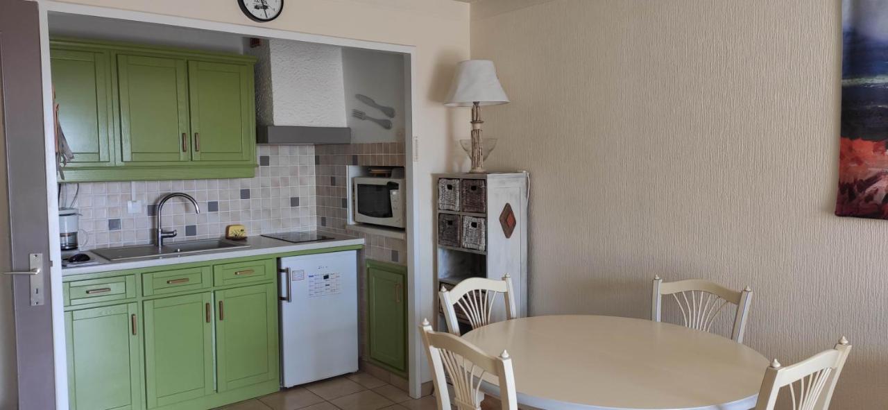 Appartement Lumineux Vue Mer Frejus Exterior photo